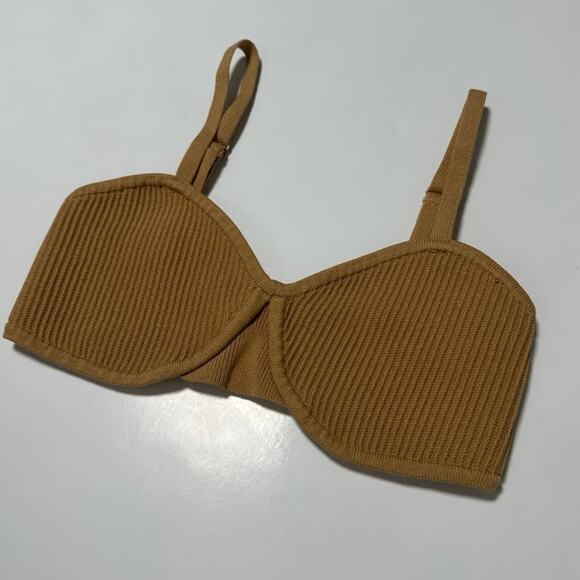 Aritzia Babaton Sculpt Knit Bra Top - Picture 2 of 5